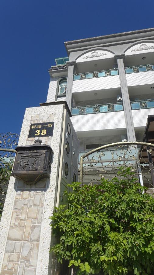 台東1314電梯民宿 T'ai-tung Exteriör bild